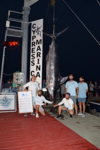 728 Pound Blue Marlin caught by Gregg Trenor on the Southern Charm